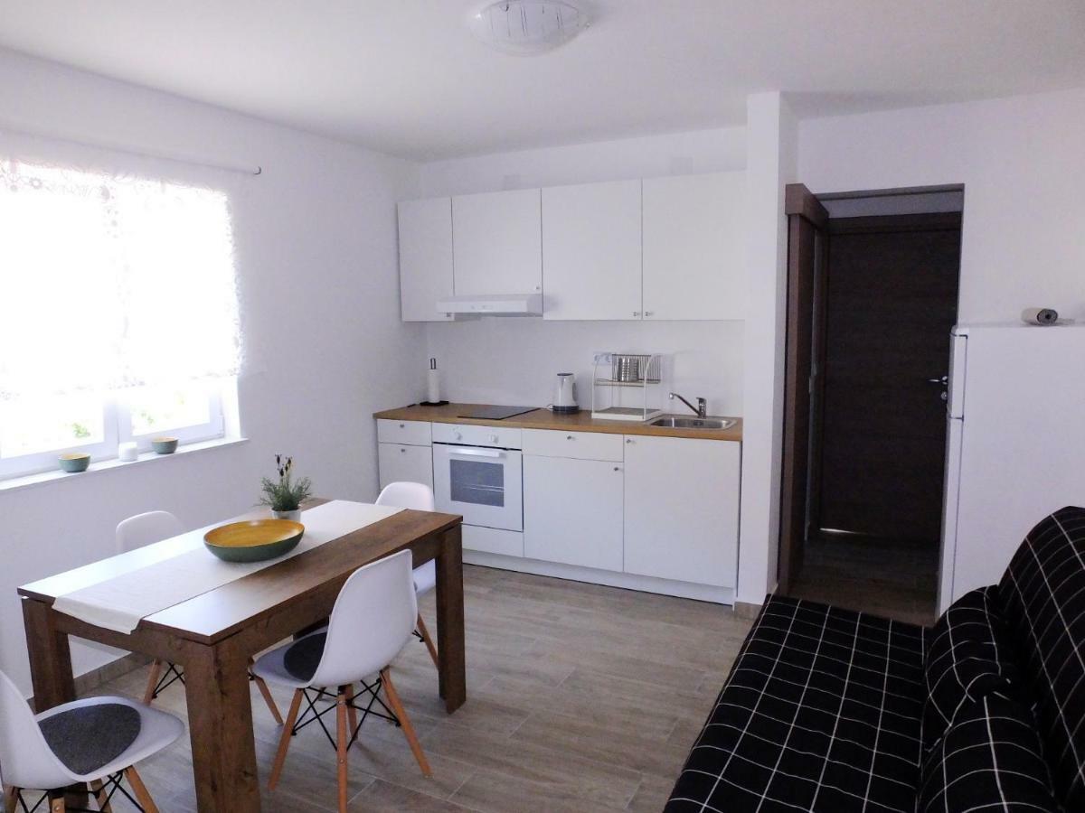 Apartmani Berno Стариград-Пакленица Екстериор снимка