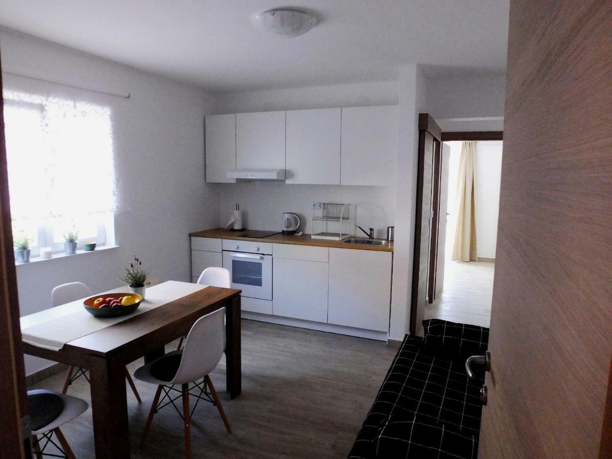Apartmani Berno Стариград-Пакленица Екстериор снимка