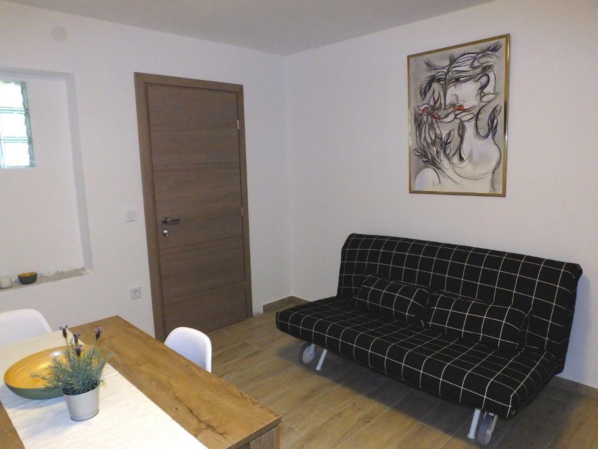 Apartmani Berno Стариград-Пакленица Екстериор снимка